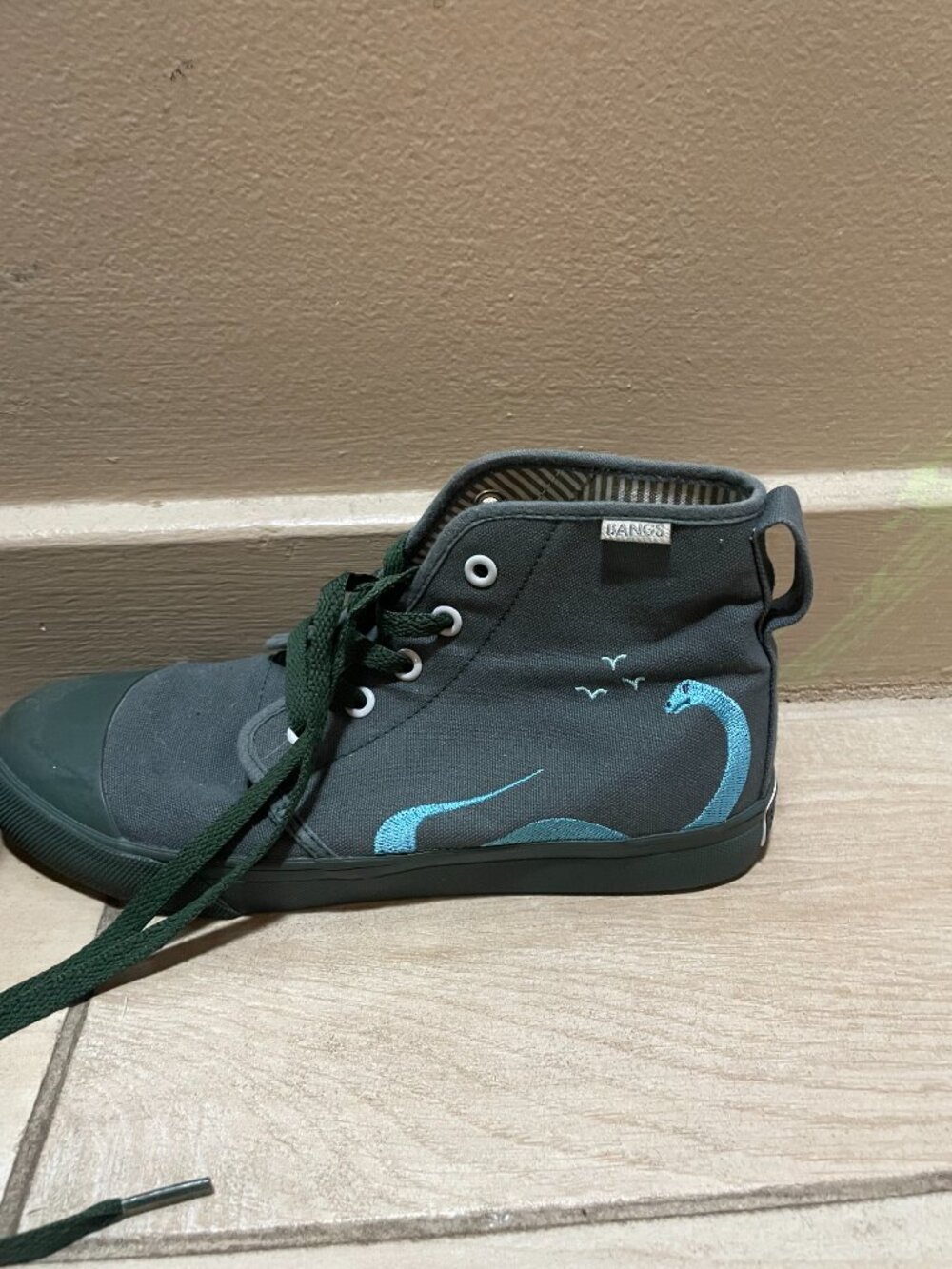 Bangs Blue Dinosaur Shoes; Size 7
